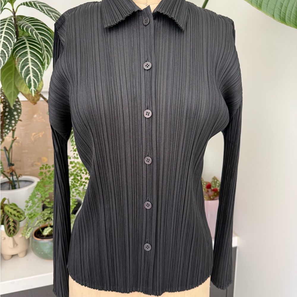Issey Miyake Pleats Please Collection Black Pleated Button Down Shirt - Picture 7 of 9